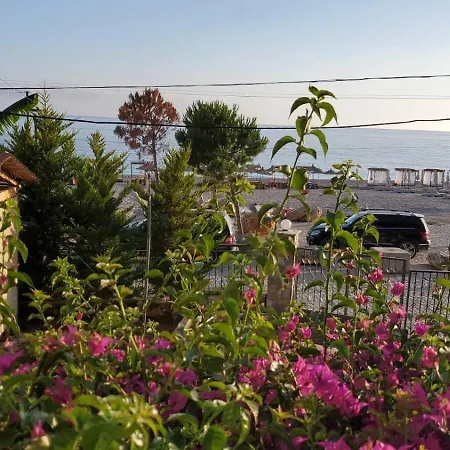 Casa Al Mare 住宿加早餐酒店 3*